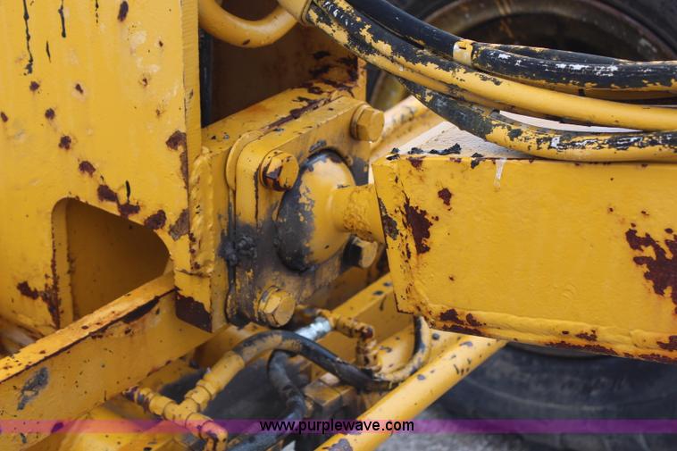 image for item H6912 Galion T500M motor grader