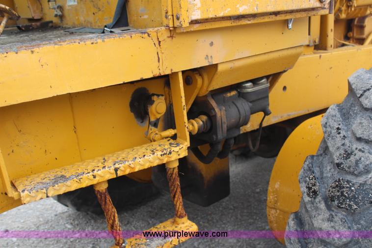 image for item H6912 Galion T500M motor grader