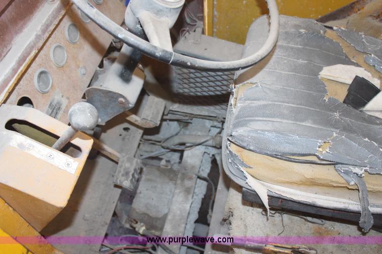 image for item H6973 BLH 50 loader