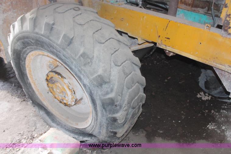 image for item H6973 BLH 50 loader