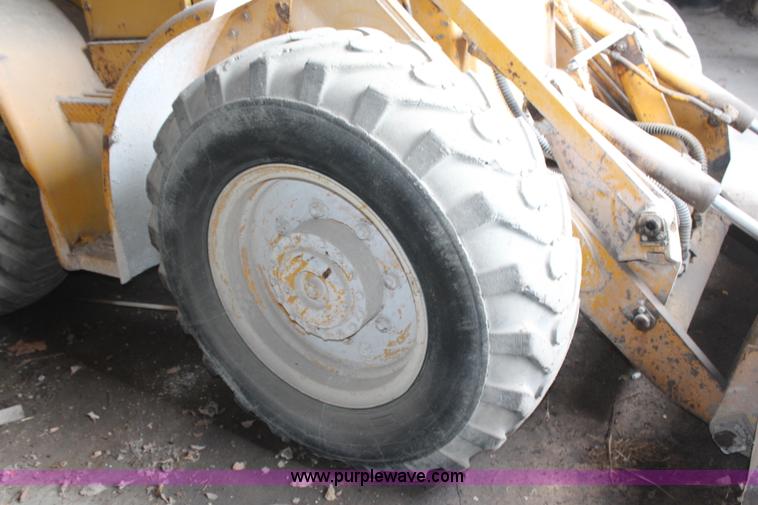 image for item H6973 BLH 50 loader