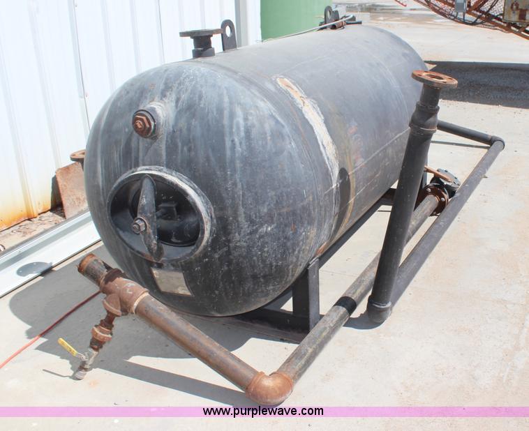 image for item H6985 1994 Ajax boiler and holding tank