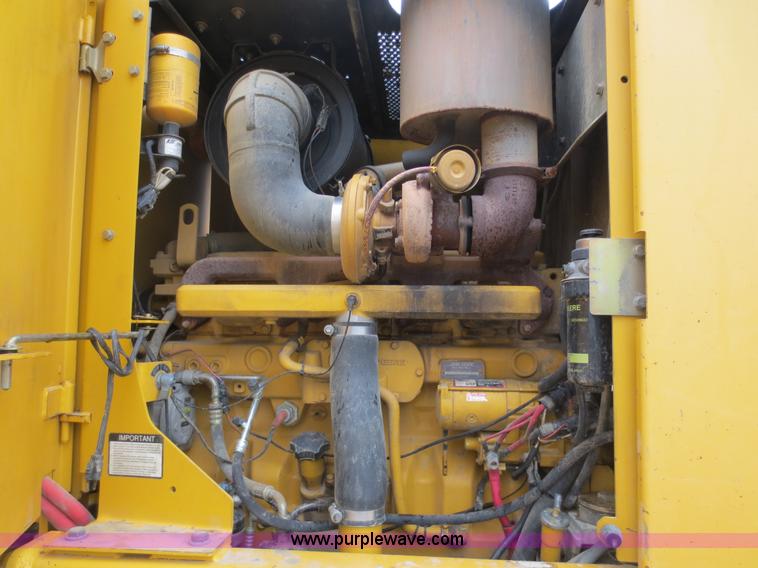 image for item H9851 2002 John Deere 770CH Series II motor grader