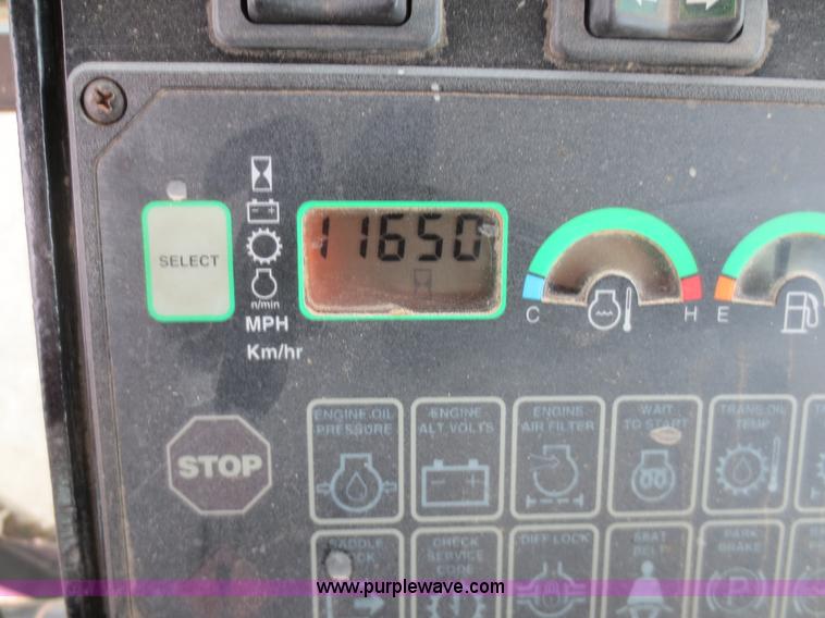 image for item H9851 2002 John Deere 770CH Series II motor grader