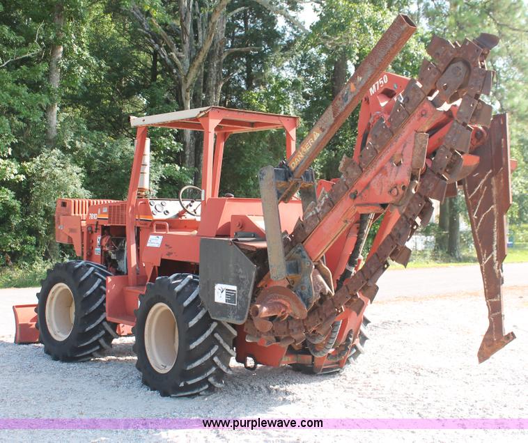 image for item I7933 1997 Ditch Witch 7610DD trencher cable plow