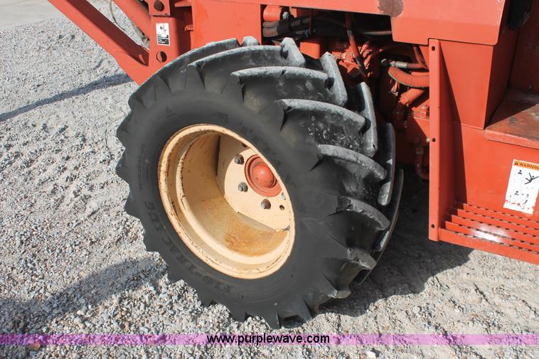 image for item I7933 1997 Ditch Witch 7610DD trencher cable plow