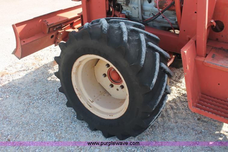 image for item I7933 1997 Ditch Witch 7610DD trencher cable plow