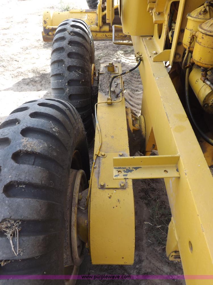 image for item I8430 1962 Galion 503 motor grader