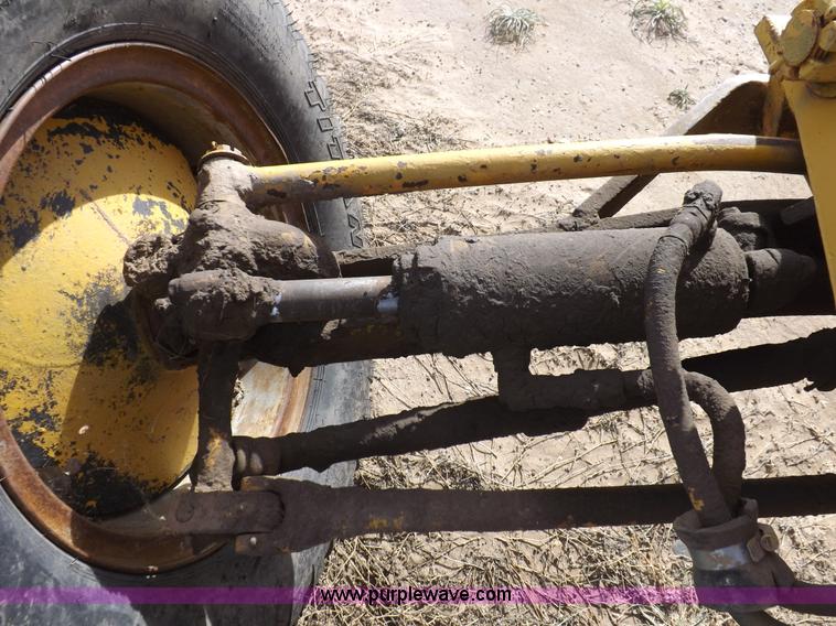 image for item I8430 1962 Galion 503 motor grader