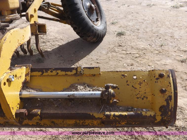 image for item I8430 1962 Galion 503 motor grader