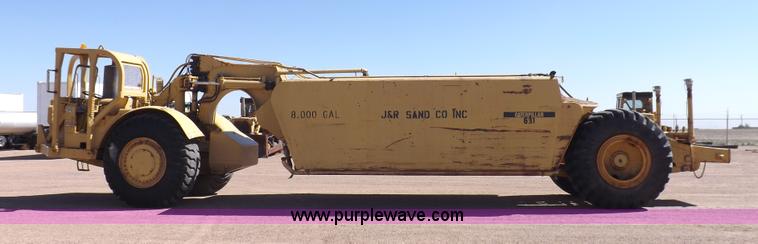 image for item I8449 Caterpillar 631 water wagon