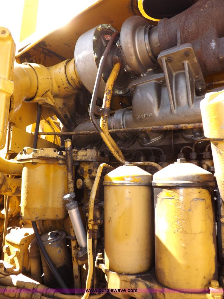 image for item I8449 Caterpillar 631 water wagon