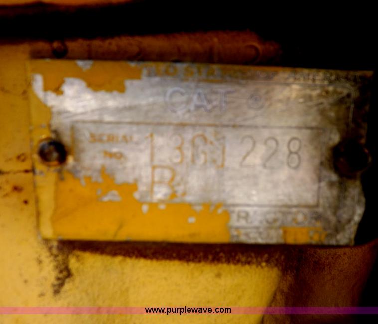 image for item I8449 Caterpillar 631 water wagon