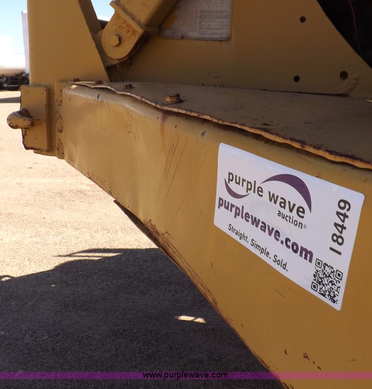 image for item I8449 Caterpillar 631 water wagon