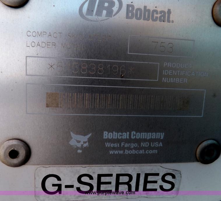 image for item I8470 2002 Bobcat 753 skid steer