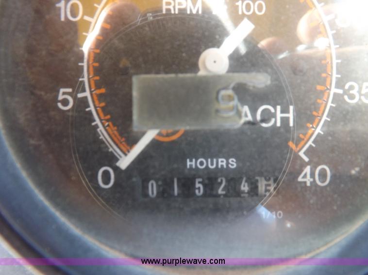 image for item I8483 1997 Vermeer V8550 trencher