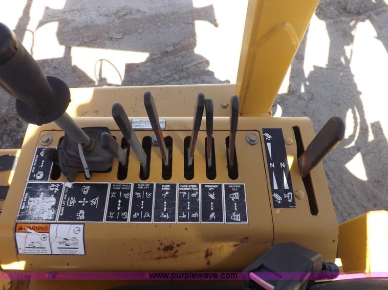 image for item I8483 1997 Vermeer V8550 trencher