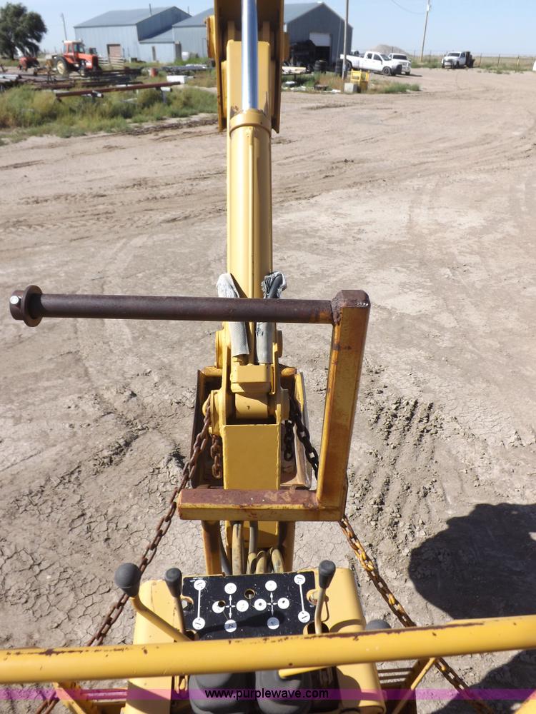 image for item I8483 1997 Vermeer V8550 trencher