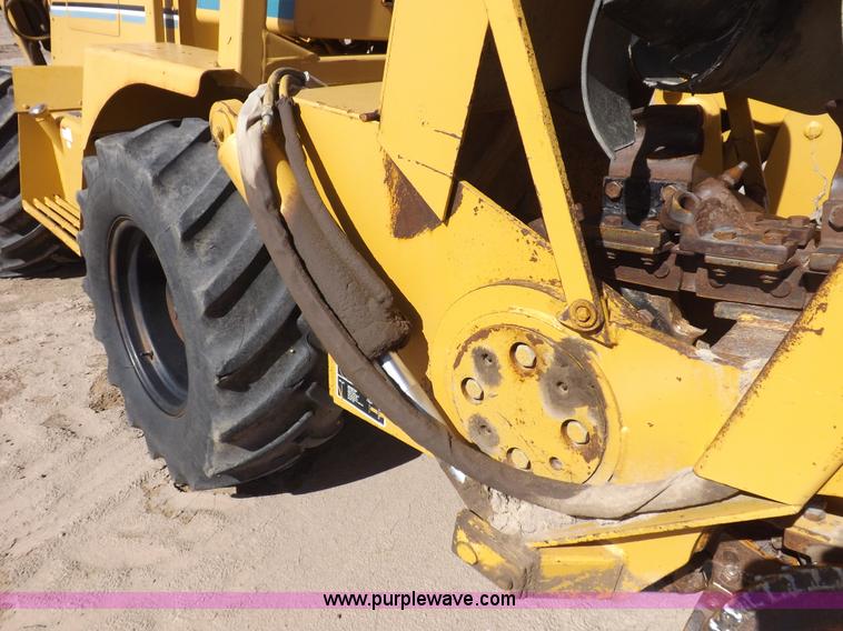 image for item I8483 1997 Vermeer V8550 trencher