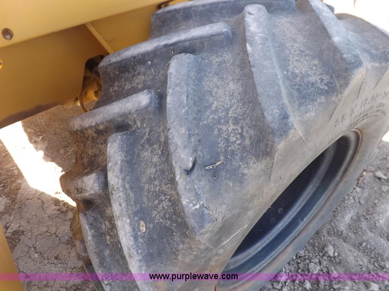 image for item I8483 1997 Vermeer V8550 trencher