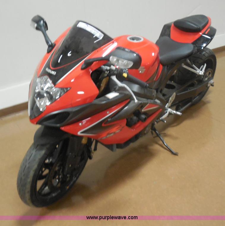 image for item AT9377 2006 Suzuki GSX-R1000 motorcycle