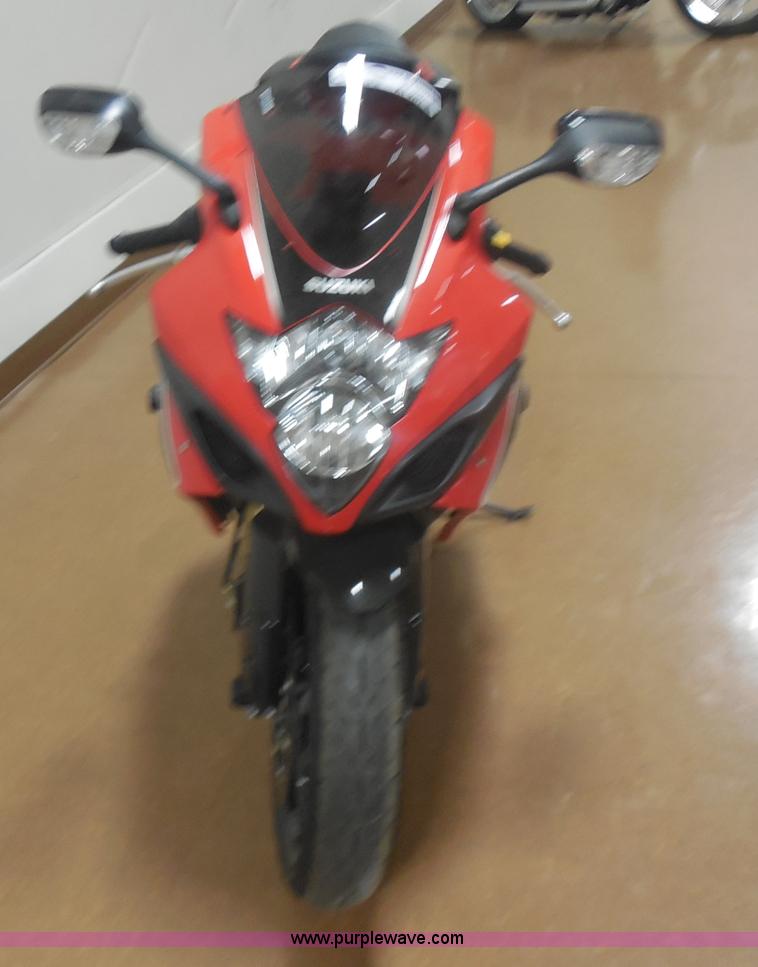 image for item AT9377 2006 Suzuki GSX-R1000 motorcycle