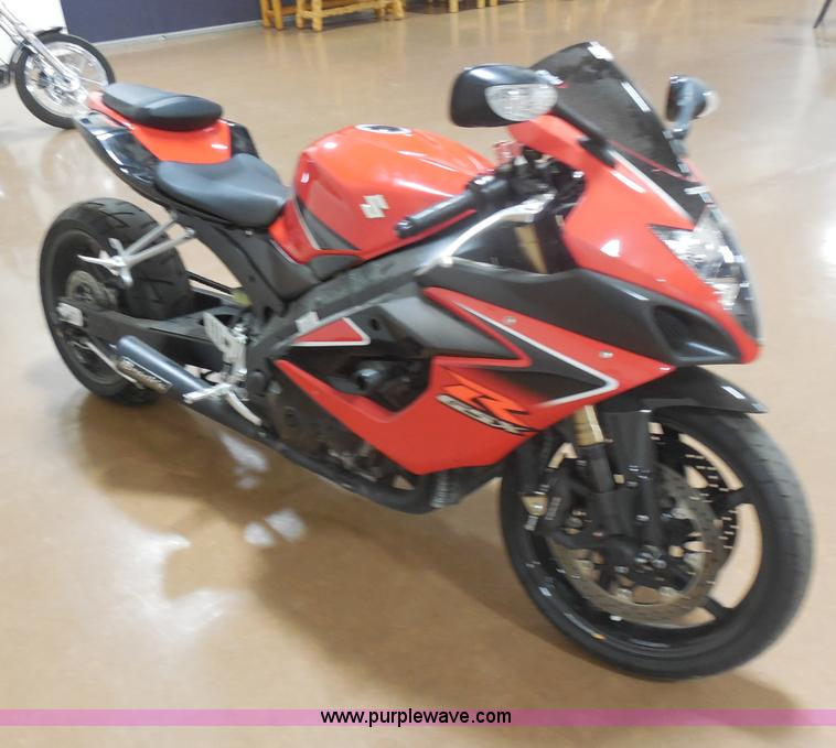 image for item AT9377 2006 Suzuki GSX-R1000 motorcycle