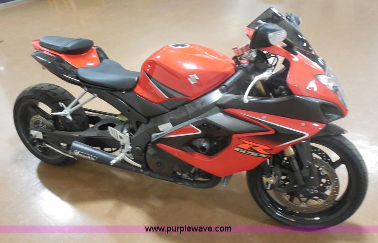 image for item AT9377 2006 Suzuki GSX-R1000 motorcycle