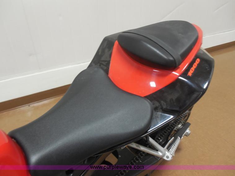 image for item AT9377 2006 Suzuki GSX-R1000 motorcycle