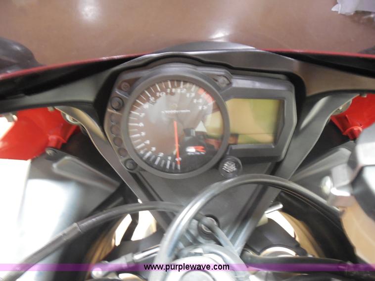 image for item AT9377 2006 Suzuki GSX-R1000 motorcycle