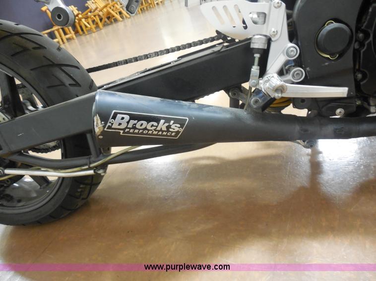 image for item AT9377 2006 Suzuki GSX-R1000 motorcycle