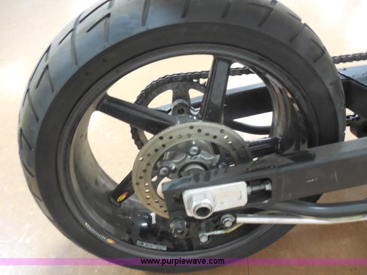 image for item AT9377 2006 Suzuki GSX-R1000 motorcycle