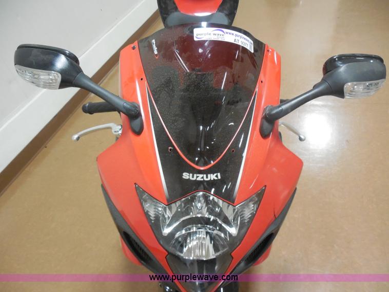 image for item AT9377 2006 Suzuki GSX-R1000 motorcycle