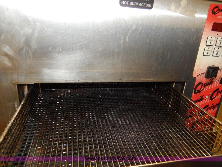 image for item AT9411 Assorted restaurant equipment