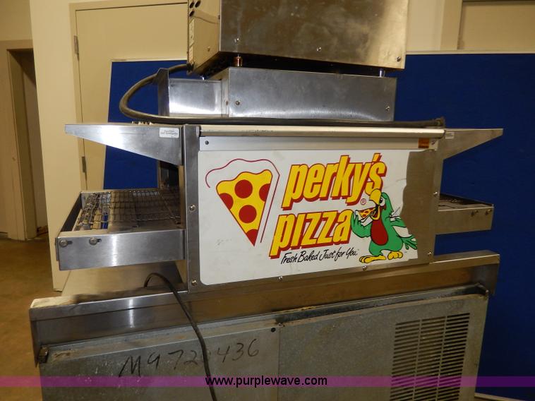 image for item AT9411 Assorted restaurant equipment