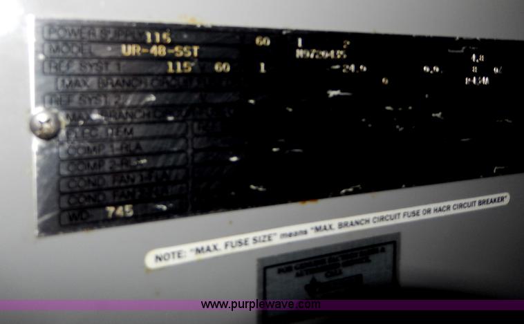 image for item AT9411 Assorted restaurant equipment