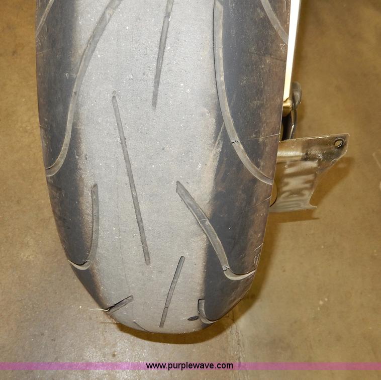 image for item AT9412 2000 Yamaha YZF-R1 motorcycle