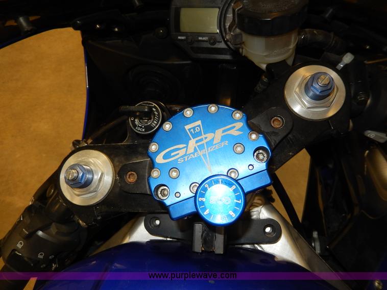 image for item AT9412 2000 Yamaha YZF-R1 motorcycle