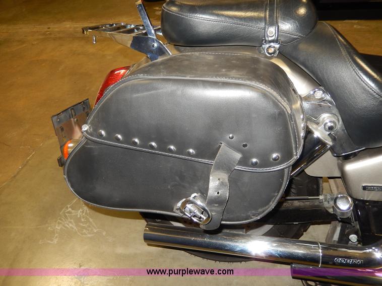 image for item AT9413 2003 Honda VTX1800R motorcycle