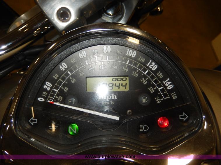 image for item AT9413 2003 Honda VTX1800R motorcycle