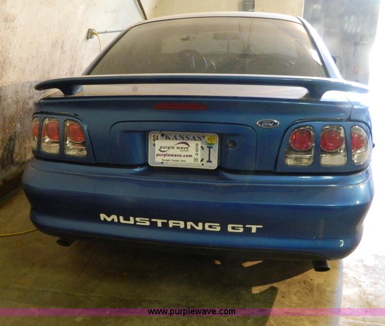 image for item D6039 1995 Ford Mustang GT