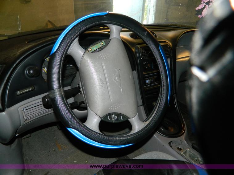 image for item D6039 1995 Ford Mustang GT