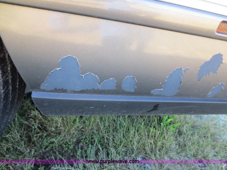 image for item F6701 1998 Cadillac DeVille