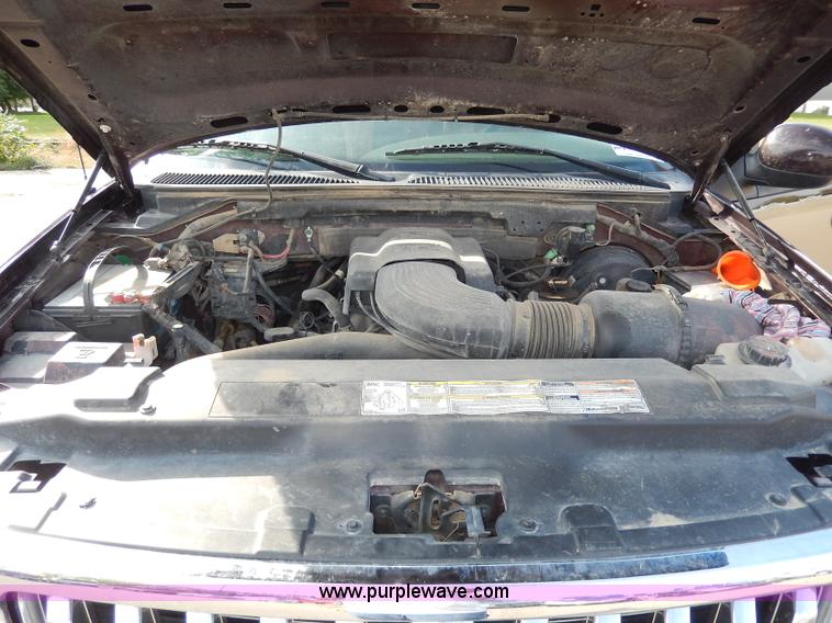 image for item H9588 2001 Ford F150 King Ranch SuperCrew pickup truck