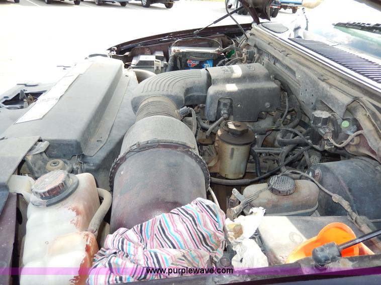 image for item H9588 2001 Ford F150 King Ranch SuperCrew pickup truck