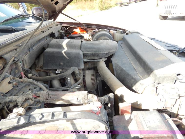 image for item H9588 2001 Ford F150 King Ranch SuperCrew pickup truck