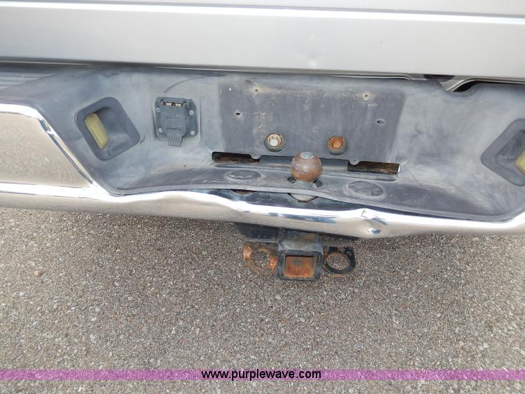 image for item H9589 2002 Dodge Ram 1500 SLT Quad Cab pickup truck