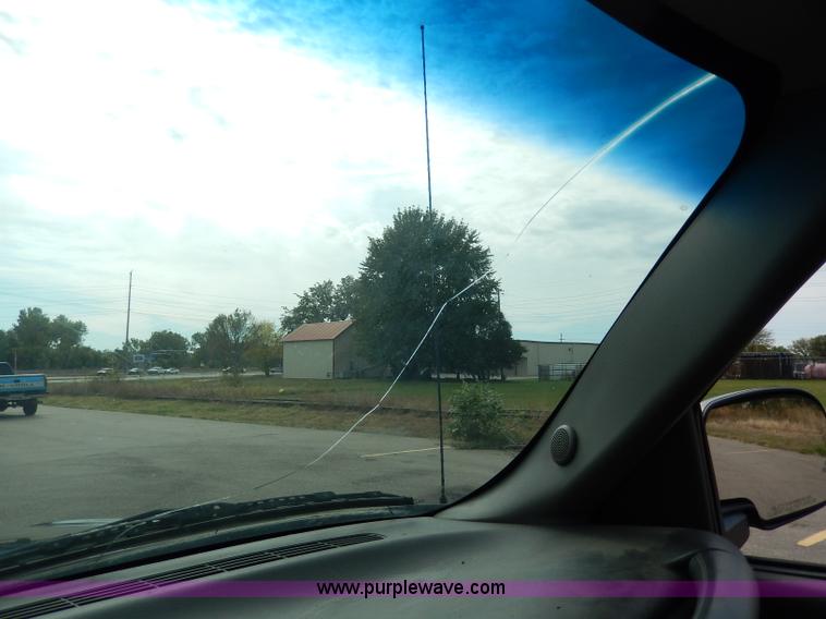 image for item H9590 2003 GMC Yukon SLT SUV