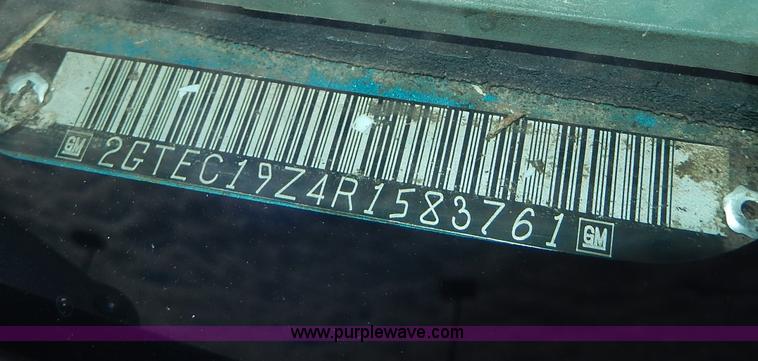 image for item H9591 1994 GMC Sierra 1500 SLE Club Cab pickup truck