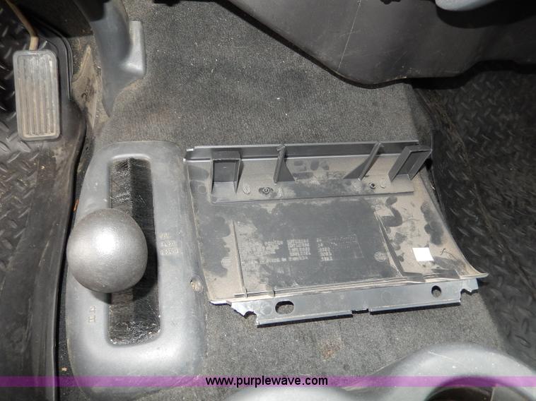 image for item H9592 2001 Chevrolet Silverado 1500 LS Z71 Off-Road pickup truck